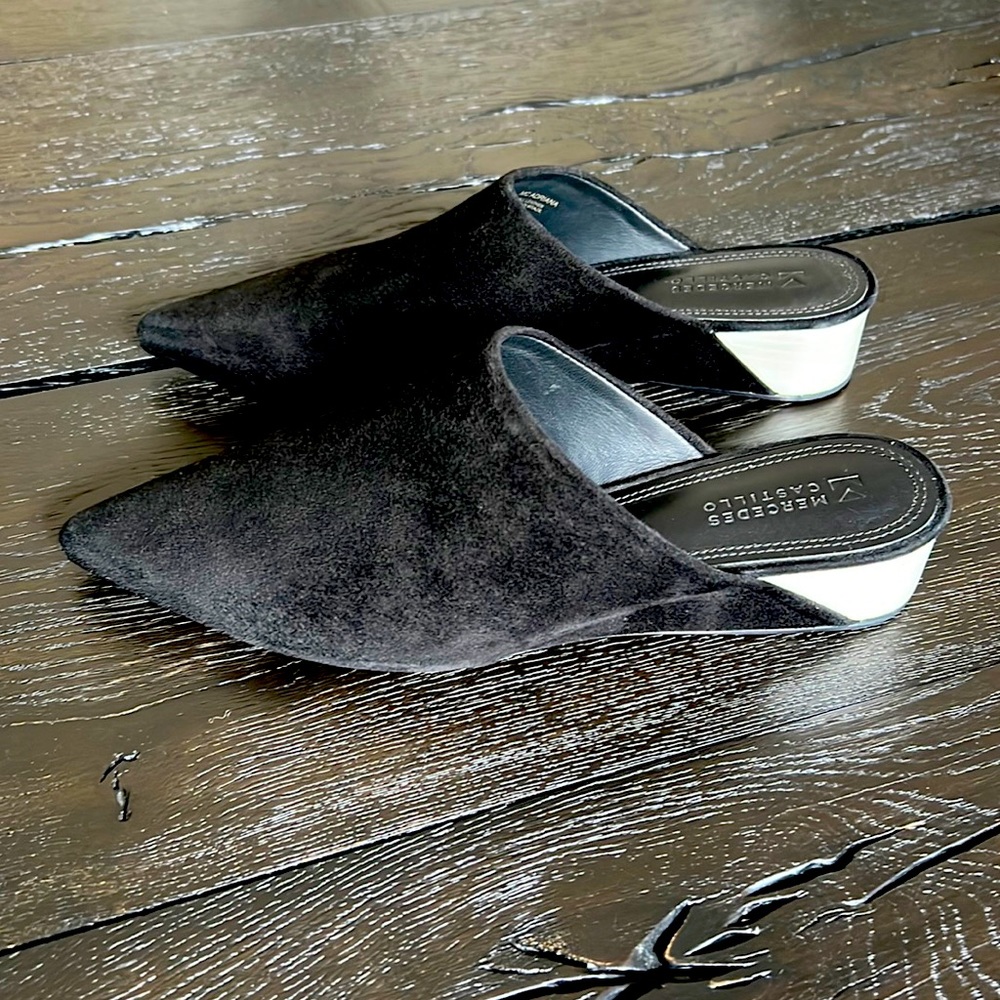 Mercedes Castello Black suede mules new without tags sz 8/38 top trending style